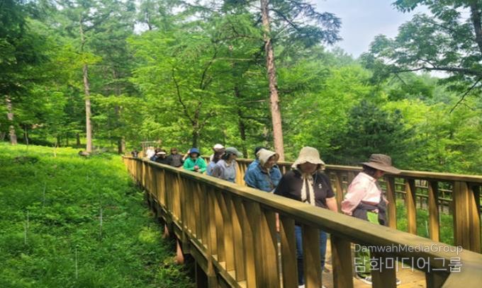 국립횡성숲체원, 장기요양 종사자 산림치유캠프로 ‘돌봄 회복’ 추진
