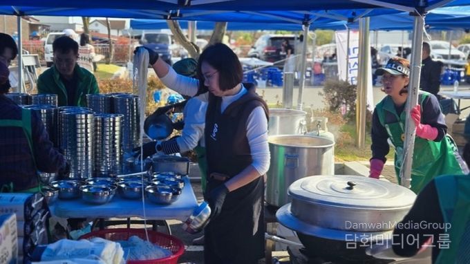 다문화가족 어울림 한마당 축제 다회용기 사용 모습