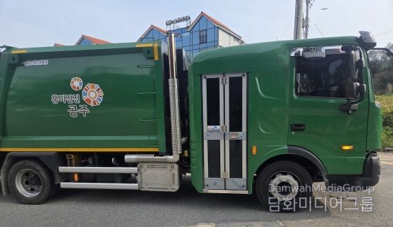 청소차량 수직형 배기관 설치 완료