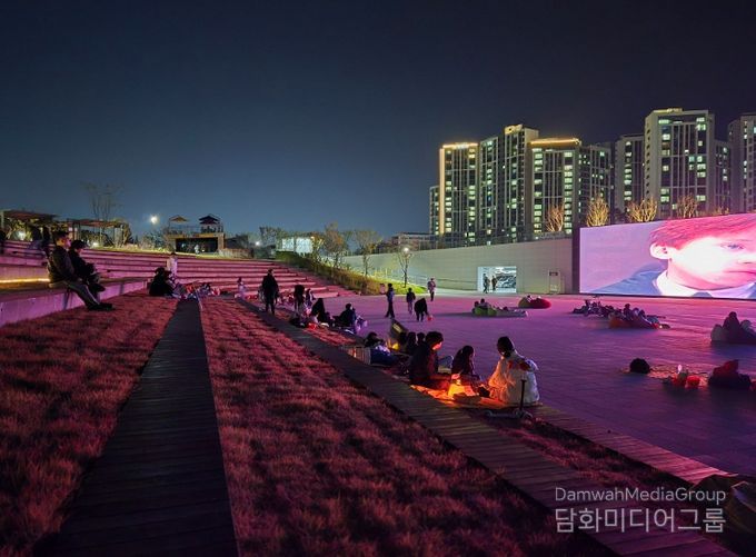 천안시는 지난달 31일부터 이달 1일까지 이틀간 야간 순환형 투어버스 ‘별빛한바퀴 시즌2’를 운영했다.