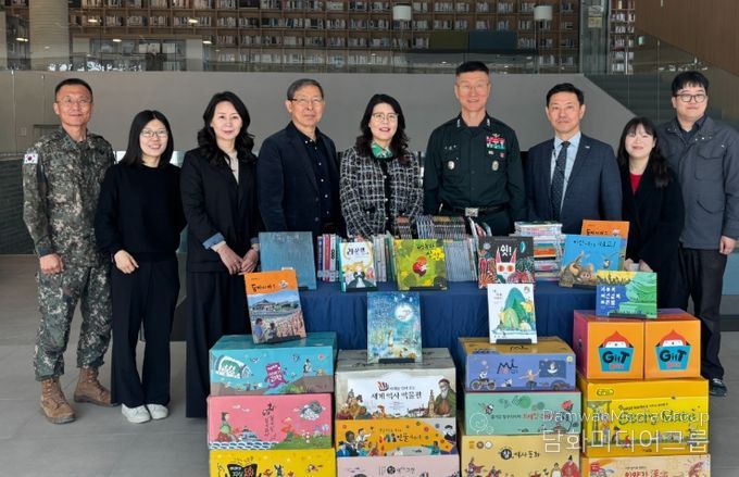 익산 모현도서관 도서 순환 제공, ㈔한국작은도서관협회 1,000권 기증