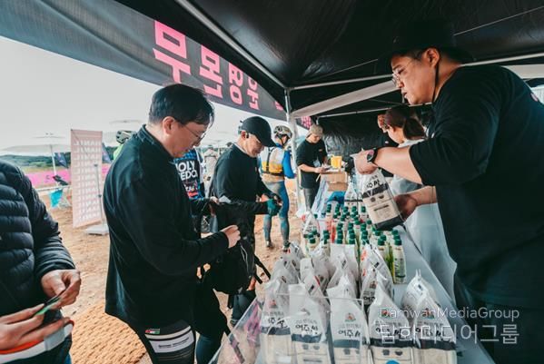 '2025 코리아 오프로드 클래식' 대왕님표 여주쌀, 도시락·경품 후원으로 라이더 에너지 채워