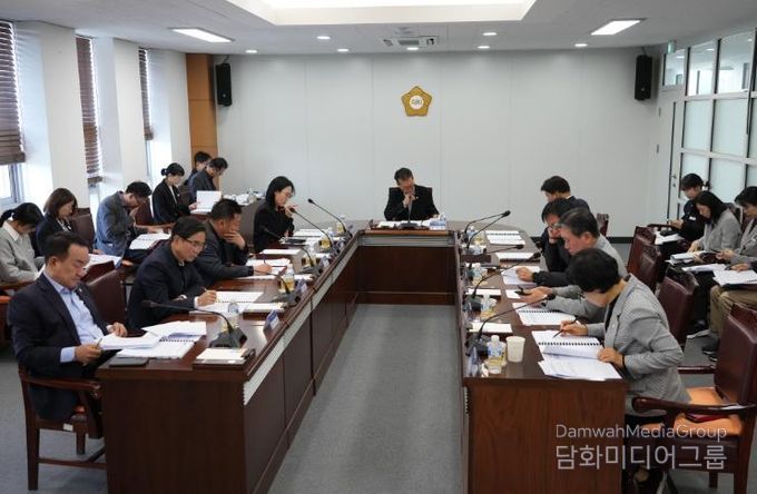 11월 5일 정례간담회 개최