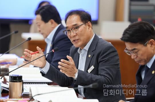 김회식 도의원, 어민이 체감할 수 있는 해양수산 정책 마련 촉구 사진