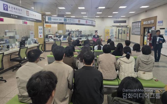 행복한 마음에서 진심 어린 친절이 피어난다