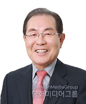 ㈜한국콜마 윤동한 회장