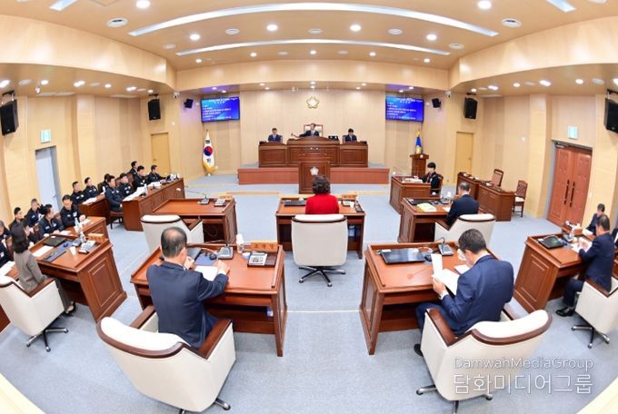 청송군의회, 제285회 정례회 개회