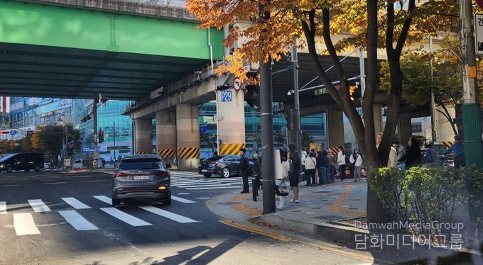 청능로 사거리 보행자 중심 도로환경 정비사업