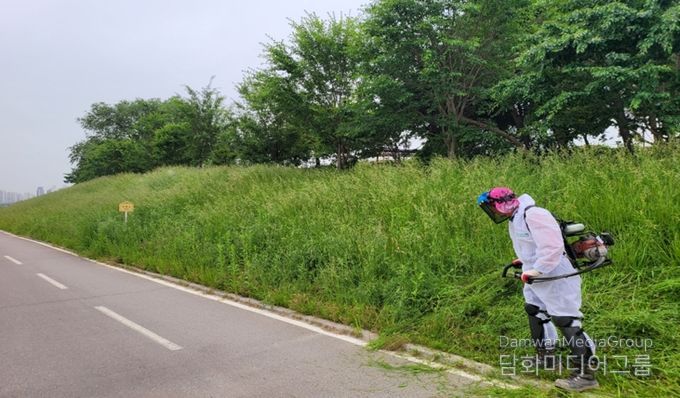 청주시, 무심천 등 국가하천 풀깎기 정비사업 완료
