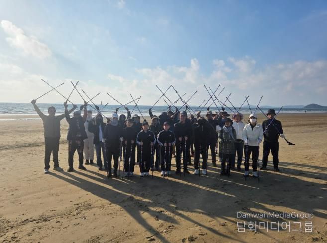 충청남도태안교육지원청태안도서관, 지역 생태와 함께하는 ‘노르딕 워킹 체험’ 성료