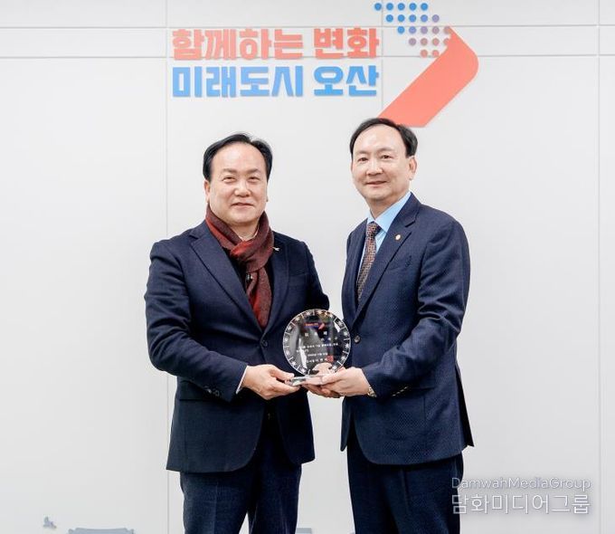 오산시, ‘1일 명예시장’으로 오산대학교 총동문회 이재구 前회장 위촉