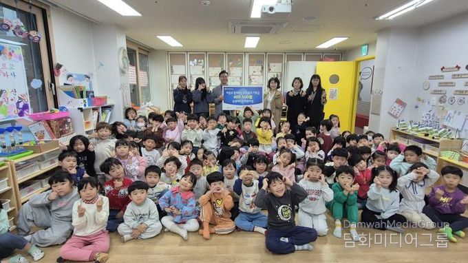 삼육라이튼어린이집, 평택행복나눔본부에 이웃돕기 성금 전달