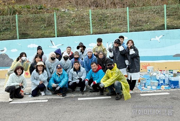 (재)옹진복지재단, 한국방송대 인천지역대학과 함께 장봉혜림요양원 환경 정비· 소이작도 도로 경관 개선 봉사활동 실시