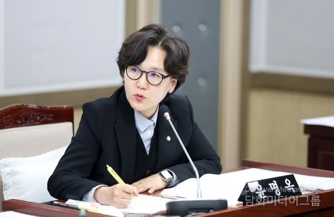 수원특례시의회 윤명옥 의원