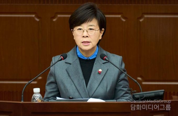 대전 서구의회, 손도선·최미자 의원 '고령자 등 교통약자를 위한 보행신호 자동연장시스템 도입 건의안' 채택