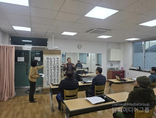 상주시 남원동 서예교실 개강, 지역민·학교가 함께하는 문화공유 프로그램 본격 운영