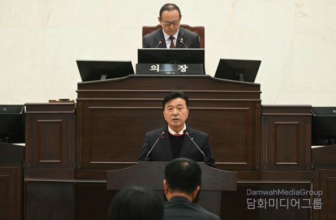 최재구 군수 시정연설 모습