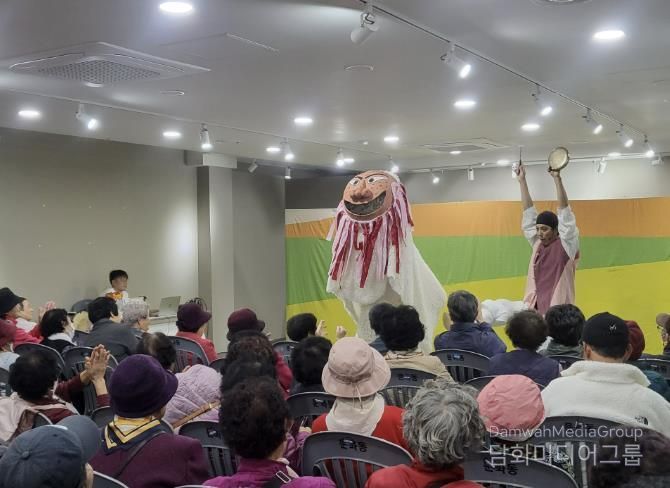 충주시,‘2025 시립 청춘 떳다방’ 성황리 마무리