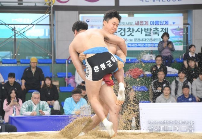 2025 민속씨름 문경오미자 장사씨름대회 개최