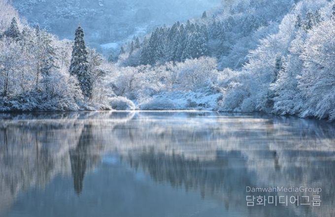 화순 세량제의 겨울아침(정인희 작품).