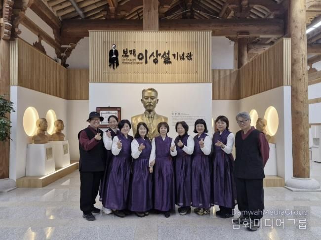 진천군 문화관광해설사 사진