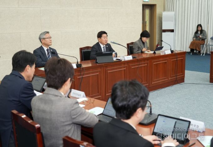 주간혁신성장회의 주재하는 오영훈 지사