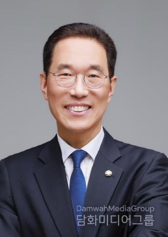 더불어민주당 김주영 국회의원(경기 김포갑, 국회 기후에너지환경노동위원회 간사)