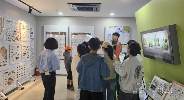 거창천적생태과학관, 겨울방학 맞이'점묘화 전시·3D현미경 체험'운영