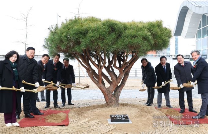 서북부의 새로운 관문 유성복합터미널 준공