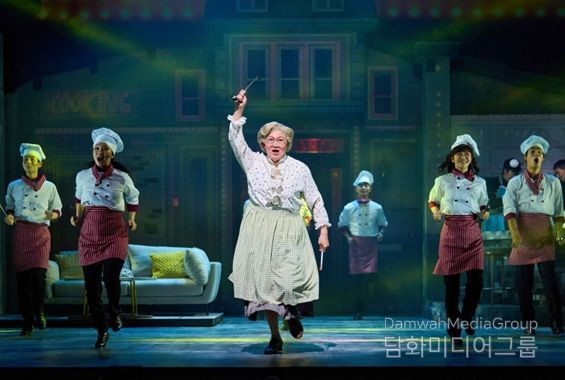 뮤지컬 <미세스 다웃파이어> 공연