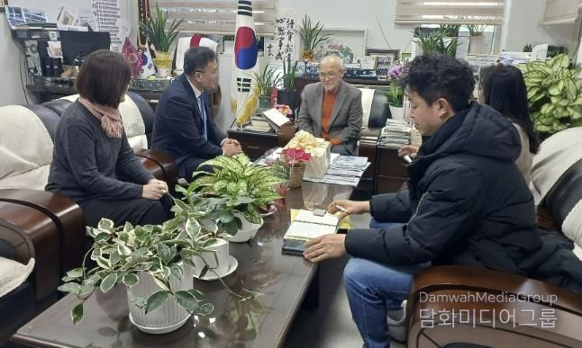 황규돈 수원시 팔달구청장, 취임 첫날 노인복지 현장 방문