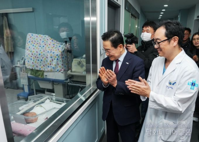 영천시, 2026년 병오년을 밝힌 새해둥이 탄생 축하