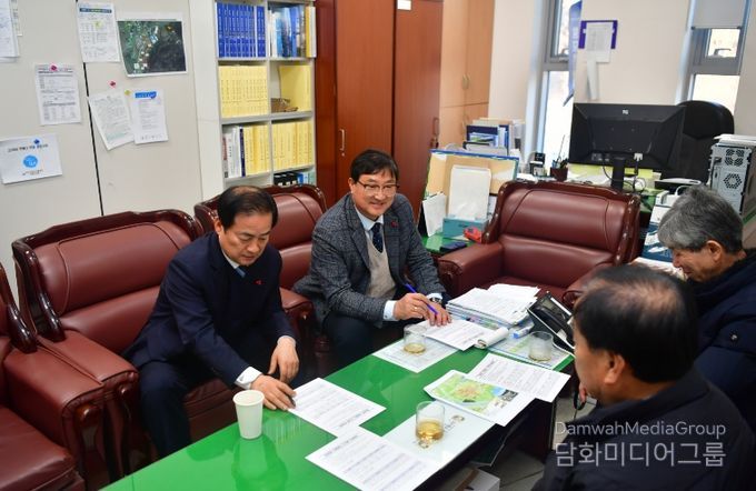 완주군의회 김규성, 서남용 의원, 분뇨 수거비 인상 관련 간담회