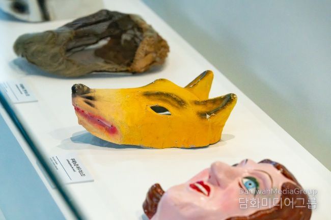 2026년 《조안 조나스: 인간 너머의 세계》 전시 연계 주말 프로그램 〈가면 워크숍〉