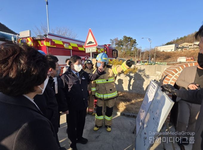 고흥군, 농공단지 화재 현장 지휘