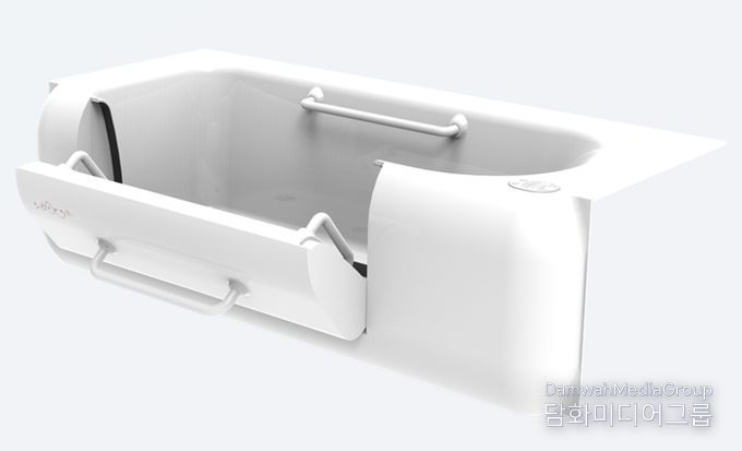 ‘고령자·장애인의 낙상 예방과 사용 안전성을 높인 EMS AI 헬스케어 바스’제품개발 목업 이미지