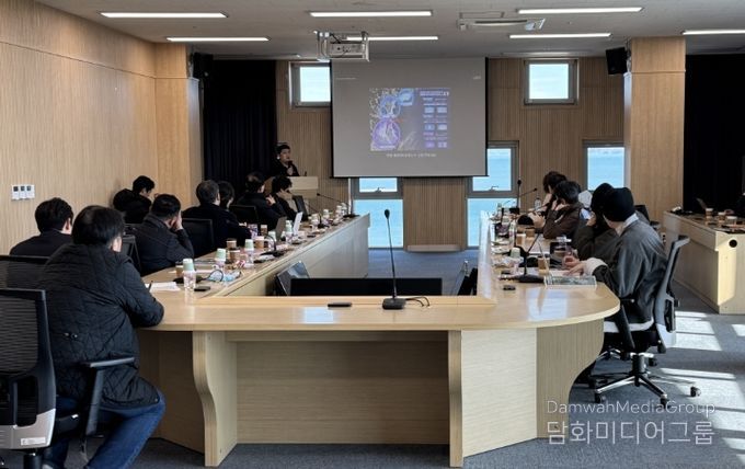 포항시는 22일 영일만관광특구 일원에서 복합해양레저관광도시 조성을 위한 제1차 민·관 거버넌스 회의를 개최했다.