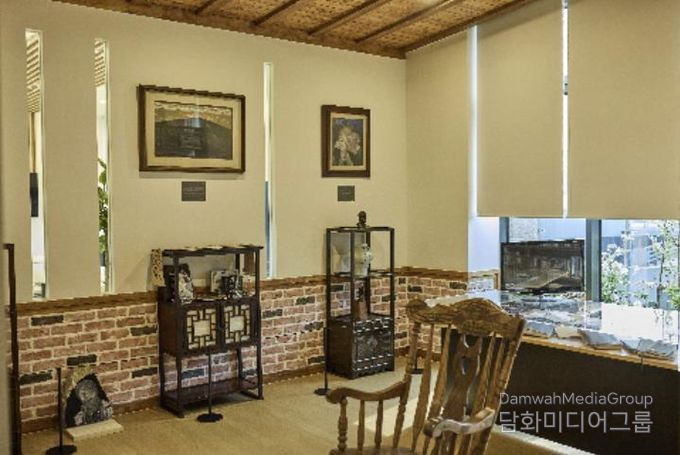 이호철북콘서트홀 상설전시 공간