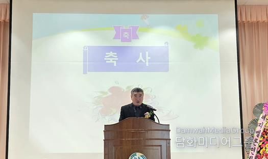 축사하는 최명수 도의원