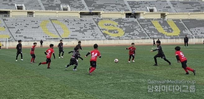 여수시가 온화한 기후와 체계적으로 갖춰진 스포츠 인프라를 바탕으로 올해도 다양한 종목의 전지훈련팀이 여수를 방문했다.