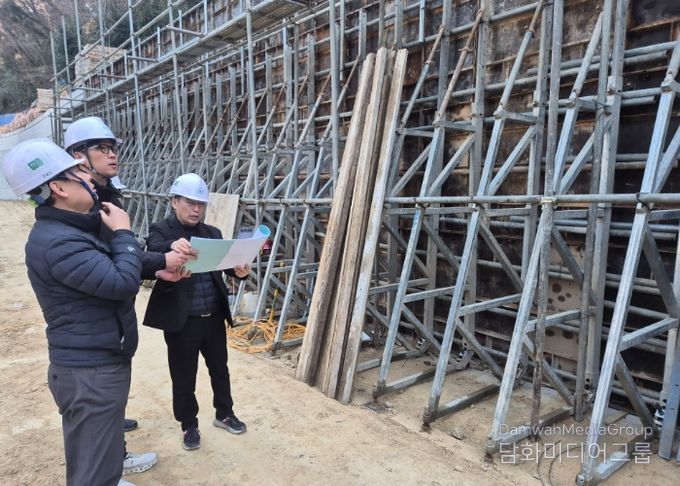 산호공원 사면 보강공사 현장