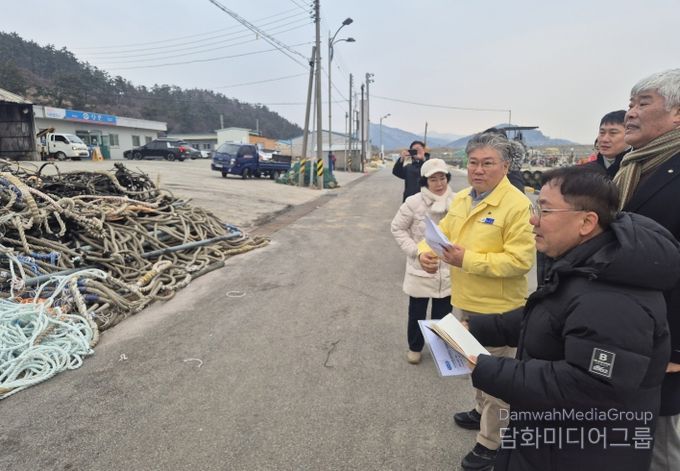 영광군수, 계마항 어구보관창고 화재 현장 방문