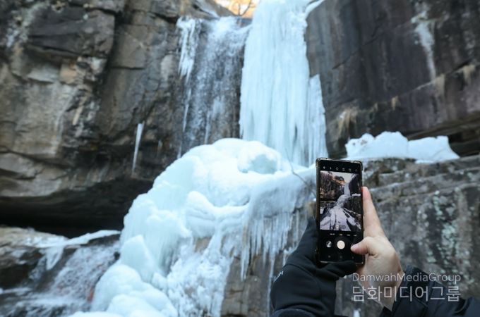 괴산 수옥폭포, 웅장한 빙폭 장관