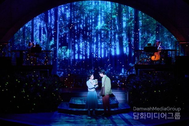 뮤지컬 <어쩌면 해피엔딩> 공연 사진