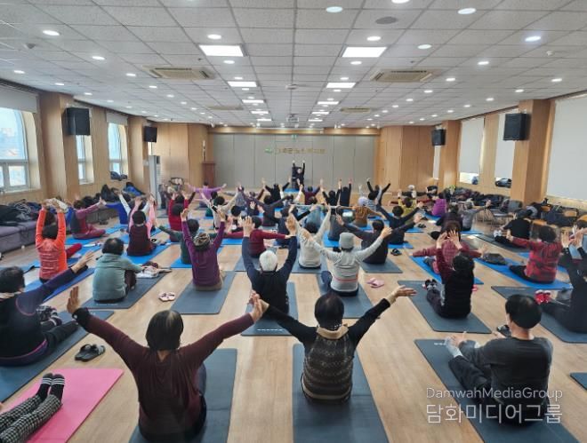 강화군노인복지관, 어르신들의 배움과 소통의 장…2026년 평생교육 프로그램 개강