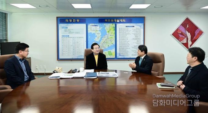 목포시의회 조성오 의장, 해양대학교 신임 총장과 지방 소멸 대응 위한 협력 방안 논의