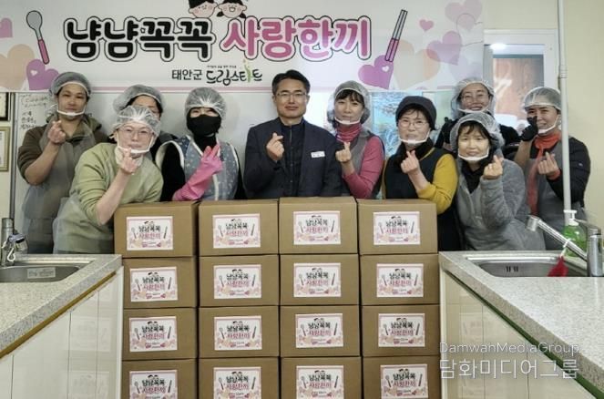 지난 10일 반찬 지원사업을 추진하는 모습.