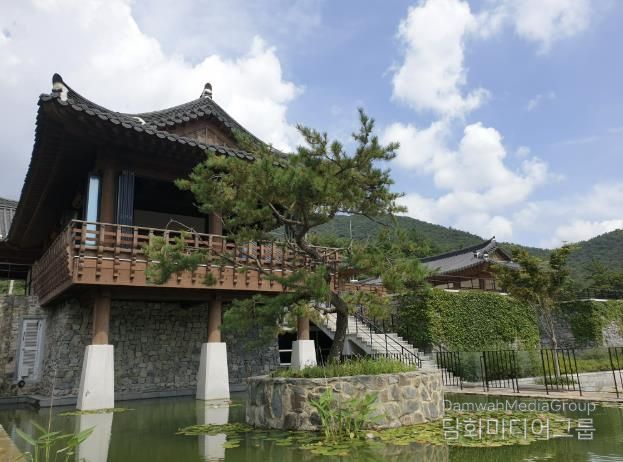 땅끝순례문학관 전망대 겸 북카페