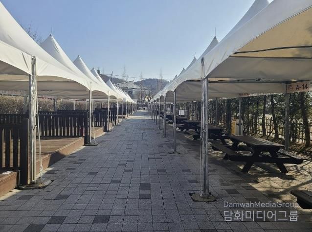 남산근린공원(신정호정원) 피크닉장 내부 모습