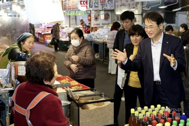설 명절맞이 원당 전통시장 방문
